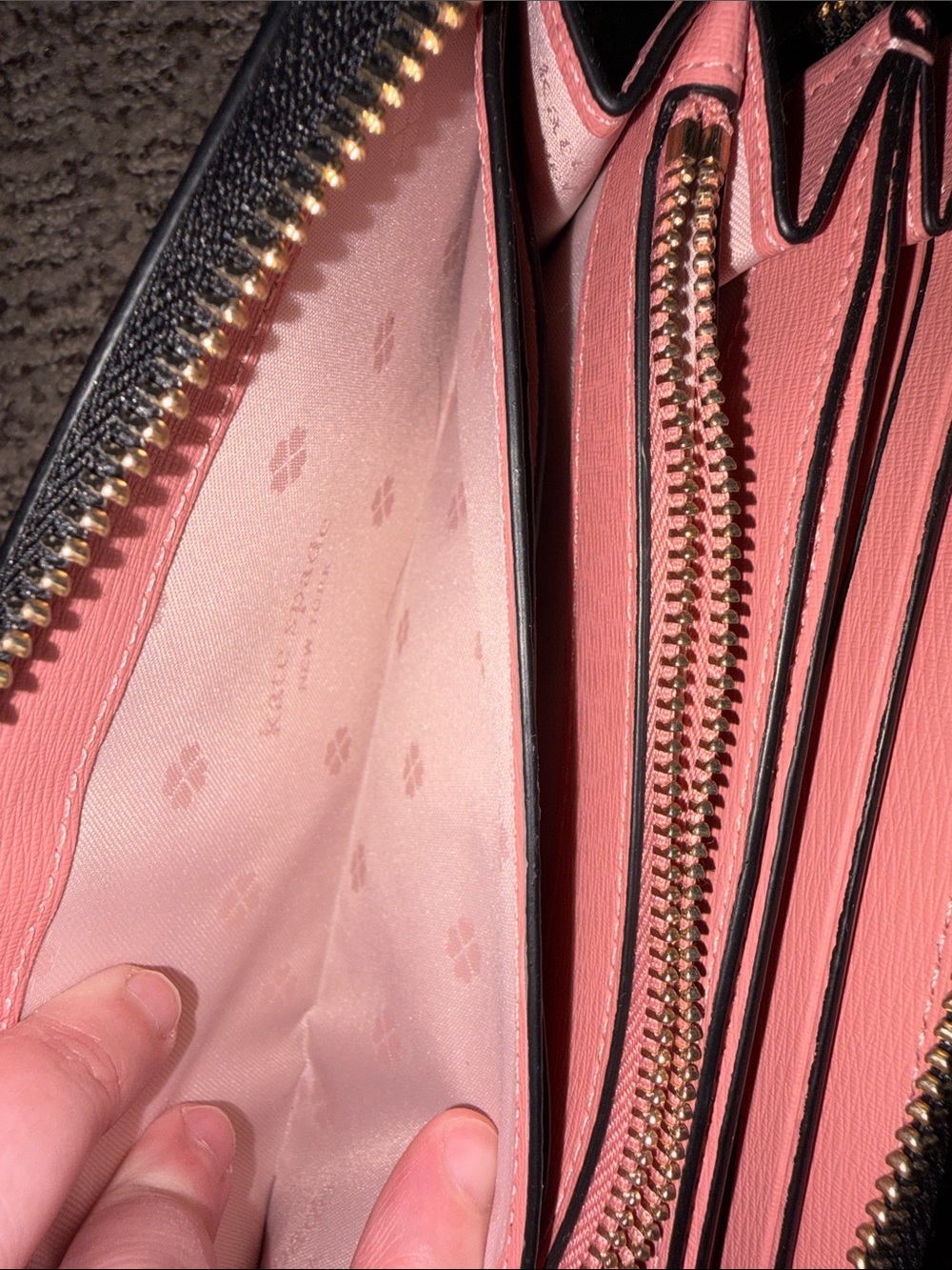 kate spade Black Pink Floral Zip-Around Wallet NWOT - Picture 11 of 14